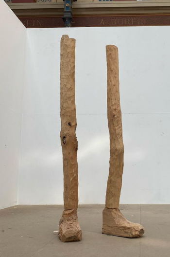 Max Coulon, Schritt, 2021, bois de hêtre et d'acacia, 226 cm